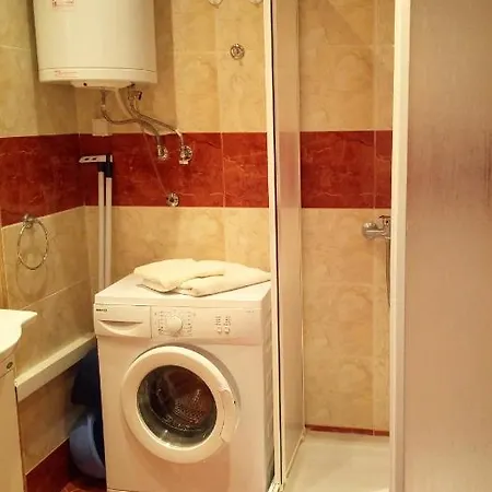 Family Apartament Crown-bastetbs Daire