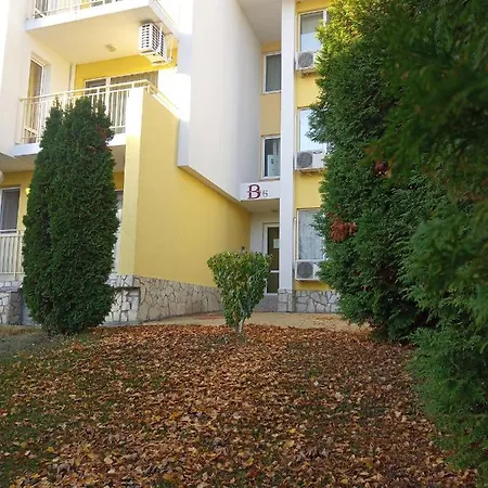 Daire Family Apartament Crown-bastetbs Sveti Vlas