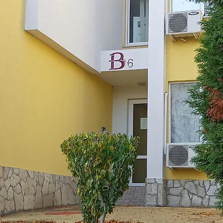 Family Apartament Crown-bastetbs Daire Sveti Vlas