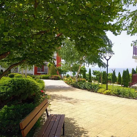 Family Apartament Crown-bastetbs Daire